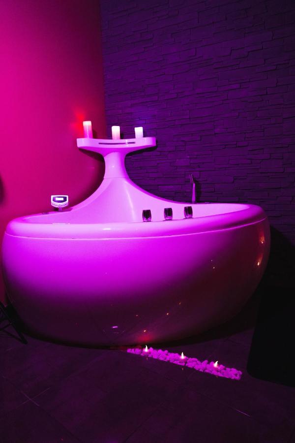 Homesparadise Loveroom Besançon Eksteriør billede